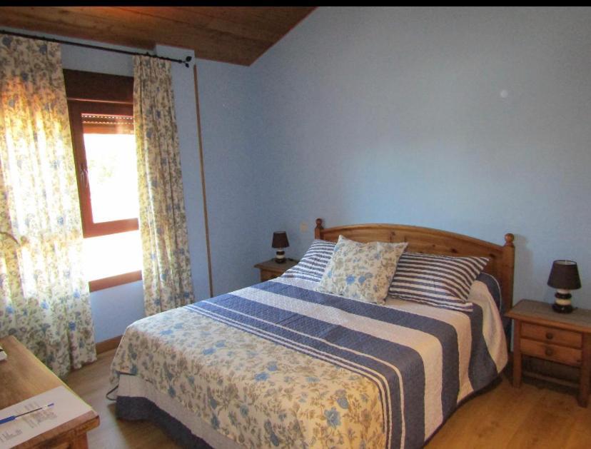 Valdepielagos Casa Rural San Isidro מראה חיצוני תמונה